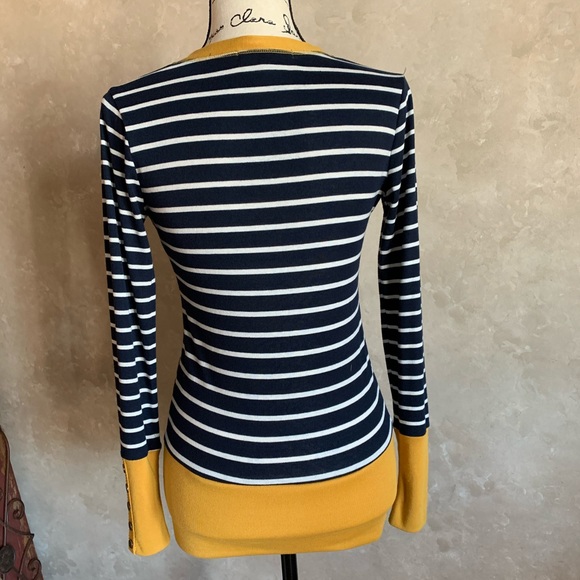 Cardigan - Picture 3 of 3